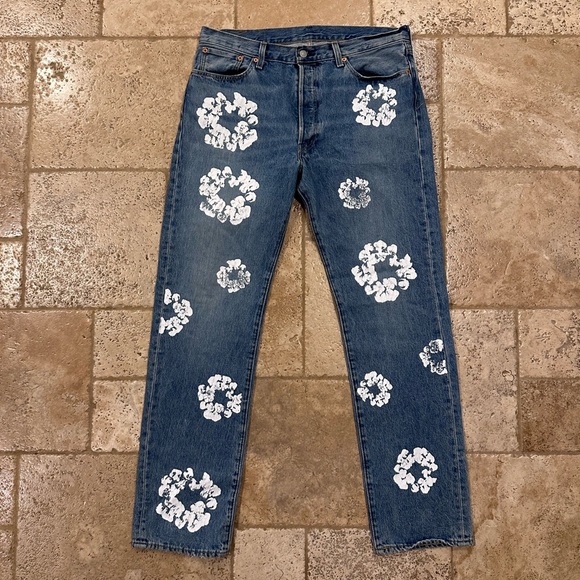 Denim Tears Cotton Wreath OG Blue Wash Denim 501 Levis Jeans - Picture 1 of 13
